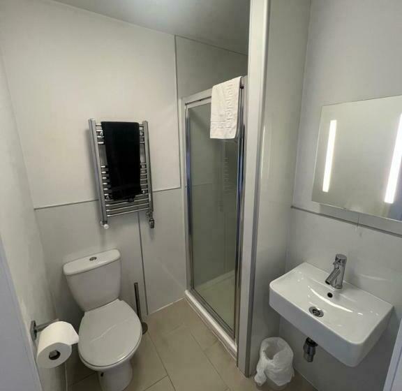 اتاق استاندارد, Lost Guest House Aberdeen