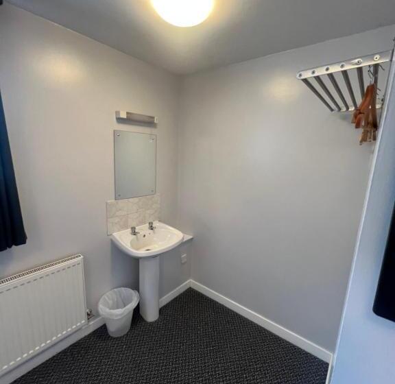 Standard Room Shared Bathroom, Lost Guest House Aberdeen