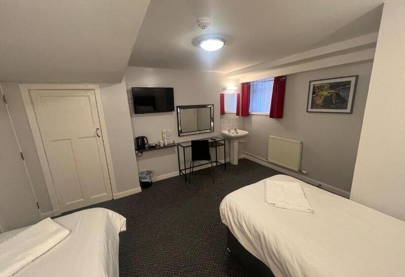 اتاق استاندارد با سرویس بهداشتی مشترک, Lost Guest House Aberdeen