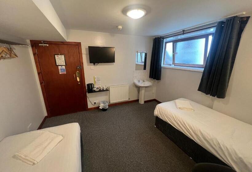 Standard Room Shared Bathroom, Lost Guest House Aberdeen