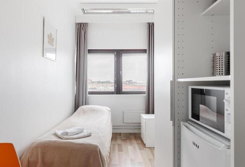 اتاق استاندارد یک تخته با سرویس بهداشتی مشترک, Sky Hostel Helsinki