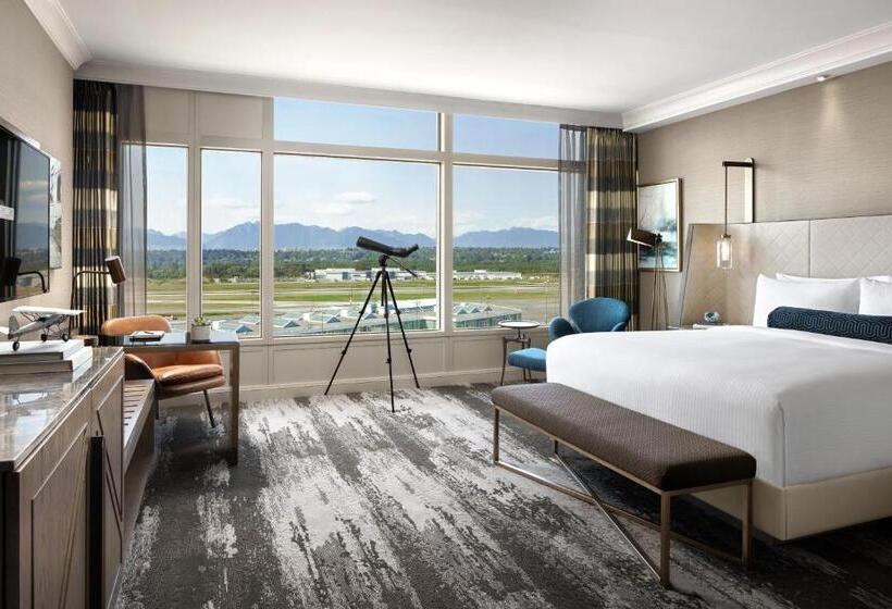 اتاق استاندارد با تخت بزرگ, Fairmont Vancouver Airport   Gold Experience