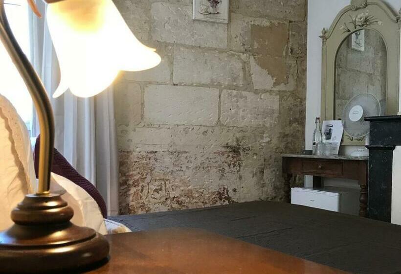 اتاق استاندارد, B&b Le Miroir Aux Fées Bordeaux