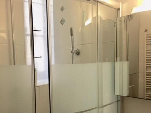 اتاق استاندارد سه نفره, B&b Le Miroir Aux Fées Bordeaux