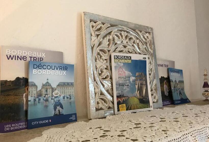 اتاق استاندارد, B&b Le Miroir Aux Fées Bordeaux