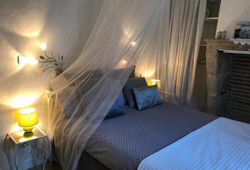 اتاق استاندارد, B&b Le Miroir Aux Fées Bordeaux