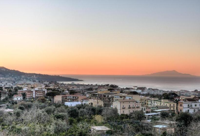 Standard Quadruple Room Sea View, Casa Nannina