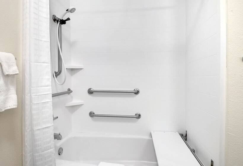 سوئیت برای معلولان, Candlewood Suites Waco, An Ihg