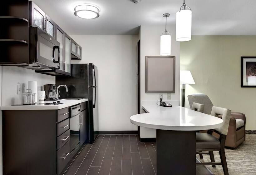 سوئیت برای معلولان, Candlewood Suites Waco, An Ihg
