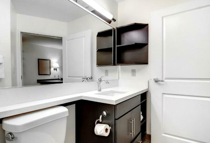 سوئیت با تخت بزرگ, Candlewood Suites Waco, An Ihg