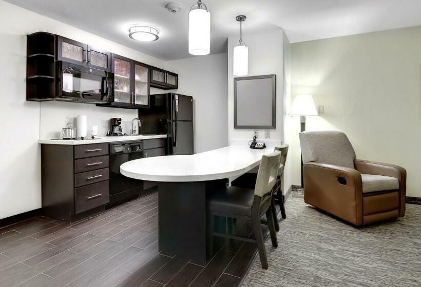 سوئیت با تخت بزرگ, Candlewood Suites Waco, An Ihg