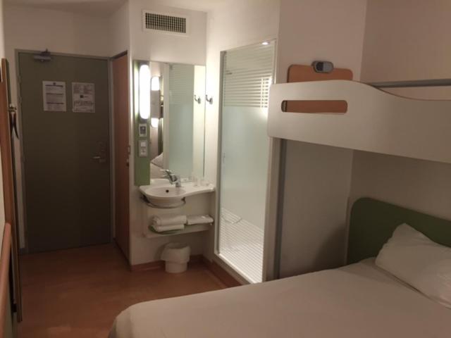 اتاق استاندارد سه نفره, Ibis Budget Deauville