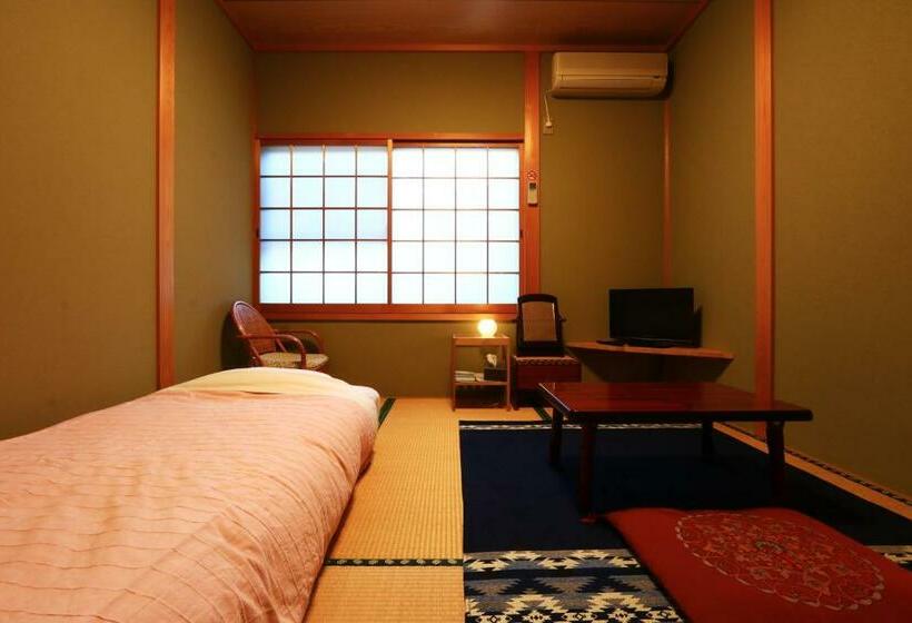 اتاق استاندارد یک تخته با سرویس بهداشتی مشترک, Miyoshino Sakuraan