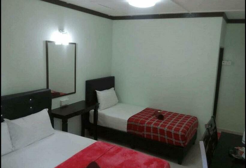 اتاق استاندارد سه نفره, Rasa Senang Villa  Islam Guest Only