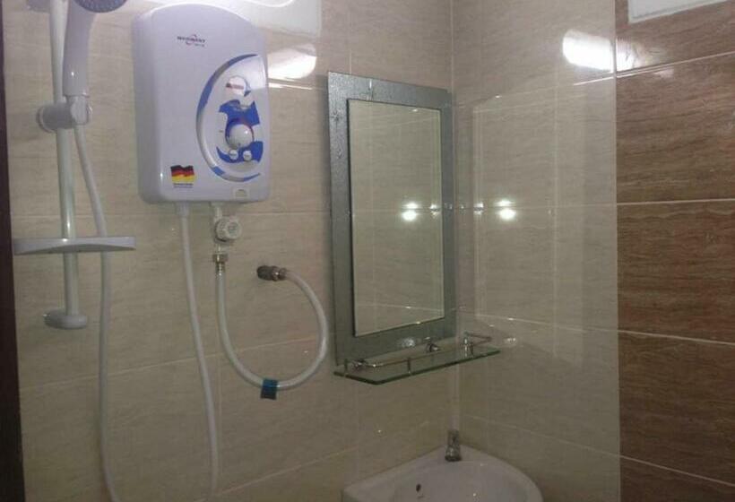 اتاق استاندارد چهار تخته, Rasa Senang Villa  Islam Guest Only