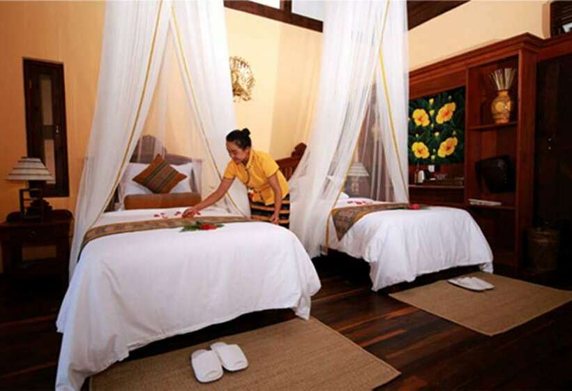 ویلای لوکس 1 خوابه, The Hotel Kalaw Hill Lodge