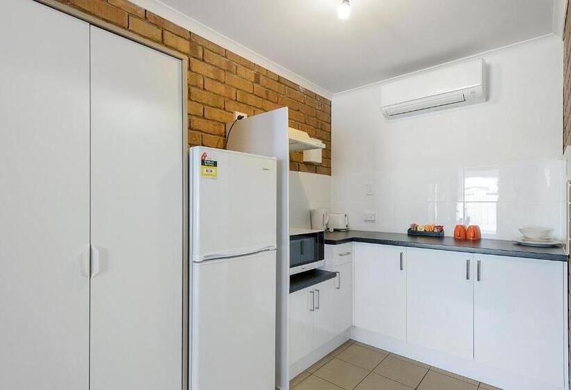 اتاق لوکس, Comfort Inn Flinders On Main
