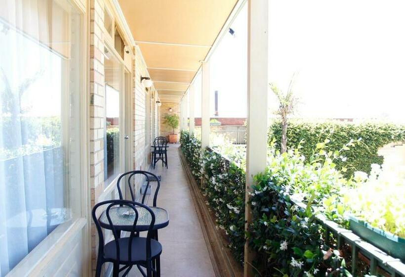 اتاق استاندارد, Mid City Motor Inn Queanbeyan