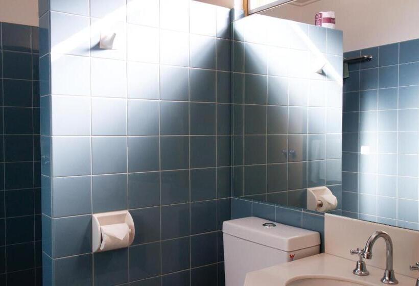 اتاق استاندارد سه نفره, Mid City Motor Inn Queanbeyan