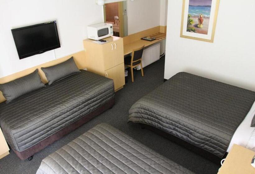 اتاق استاندارد سه نفره, Mid City Motor Inn Queanbeyan