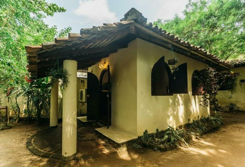 اتاق اکونومی, Secret Garden Villa   Unawatuna