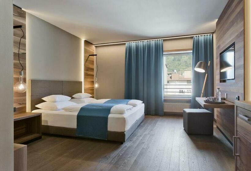 سوییت جونیور, Stadthotel Brunner