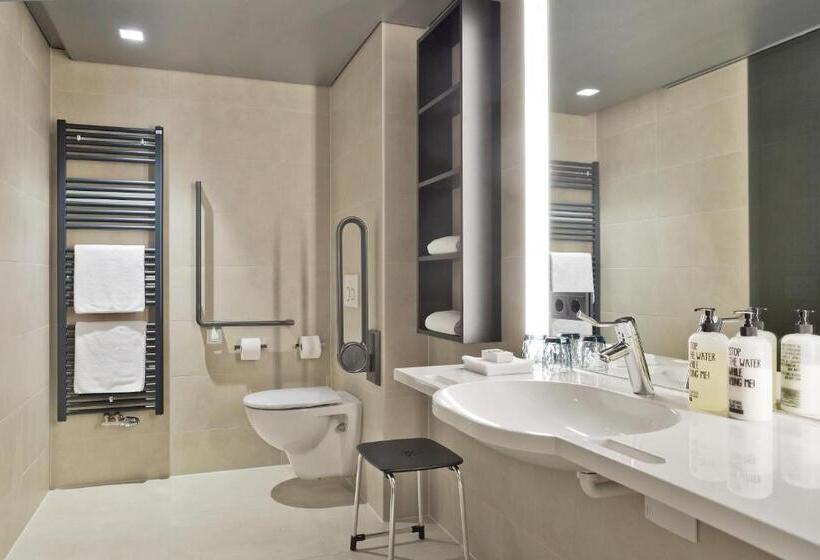 سوییت جونیور, Stadthotel Brunner