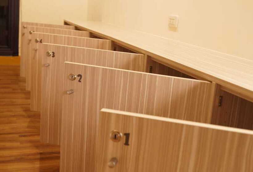 تختخواب در اتاق مشترک, Tripgg Hostel