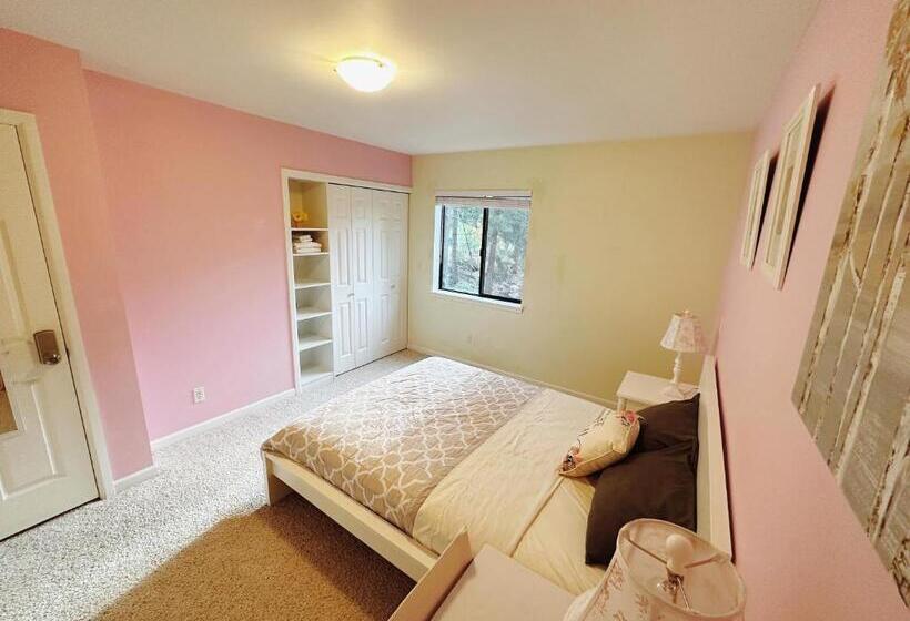 Standard Triple Room with Terrace, Green Garden