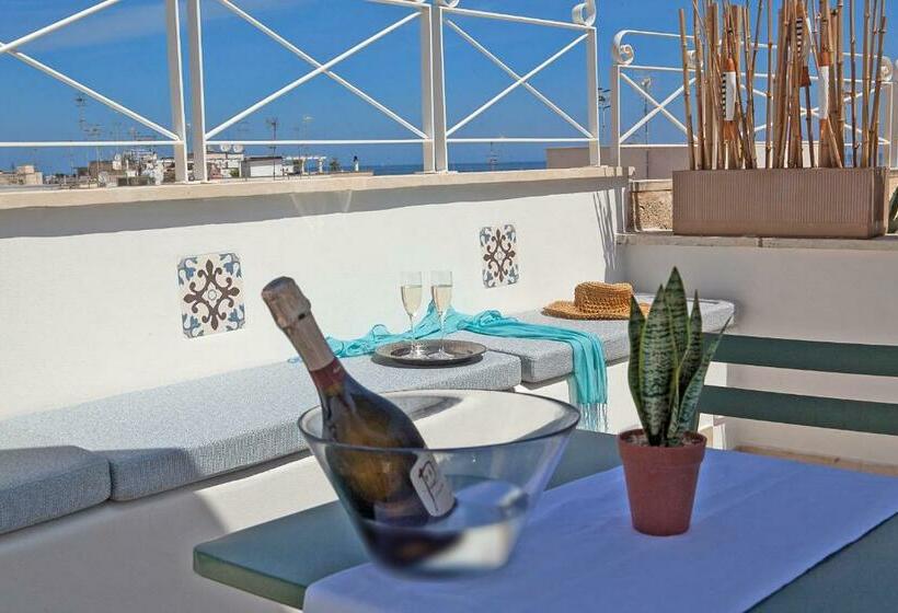 اتاق لوکس با بالکن, Nerea   Apulian Suite And Rooms