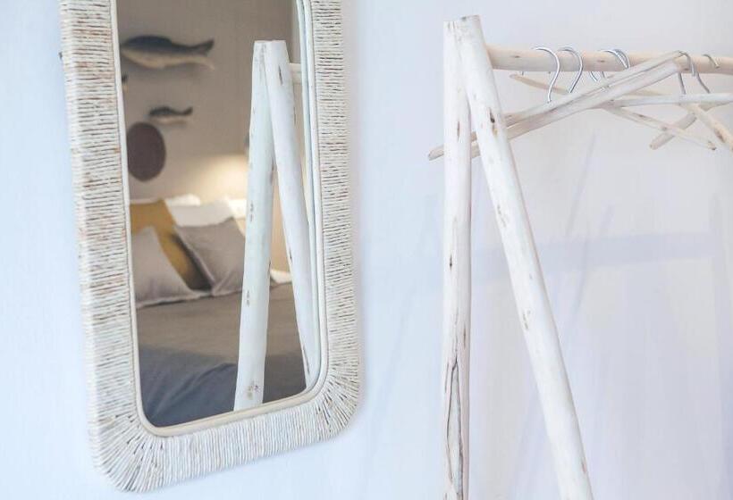 اتاق استاندارد با وان آب گرم, Nerea   Apulian Suite And Rooms