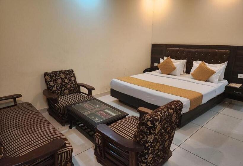 اتاق استاندارد با تخت بزرگ, Airport Hotel Asian Blue Luxury