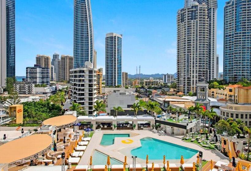 اتاق لوکس چهار تخته, Deluxe Twin Studio In Surfers Paradise   Coasthm
