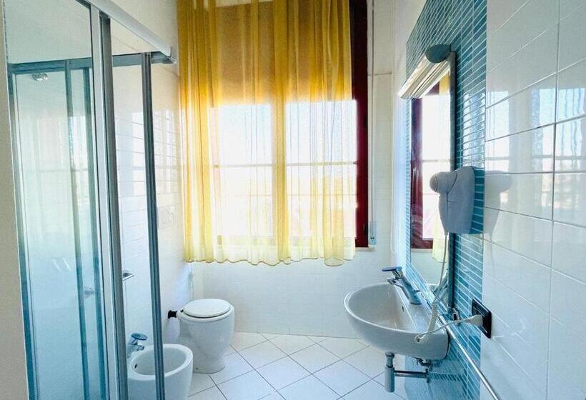 1 Schlafzimmer Apartment mit Terrasse, Regina Beach Holiday Apartments