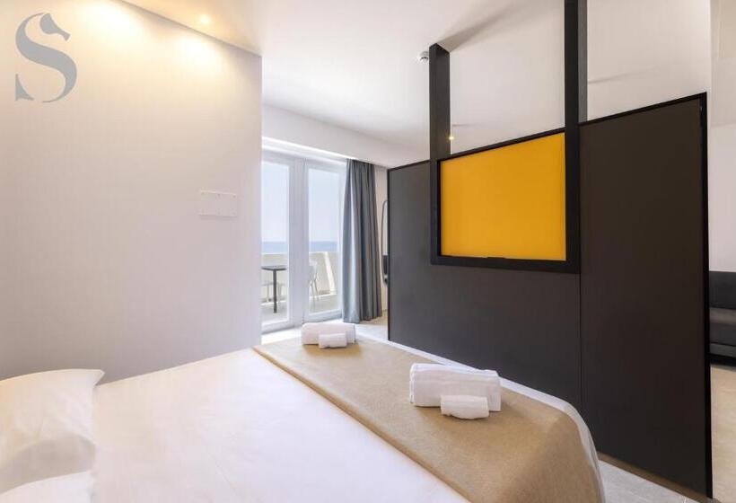 اتاق استاندارد چهار تخته با چشم‌انداز دریا, Sud Hotel Pulsano