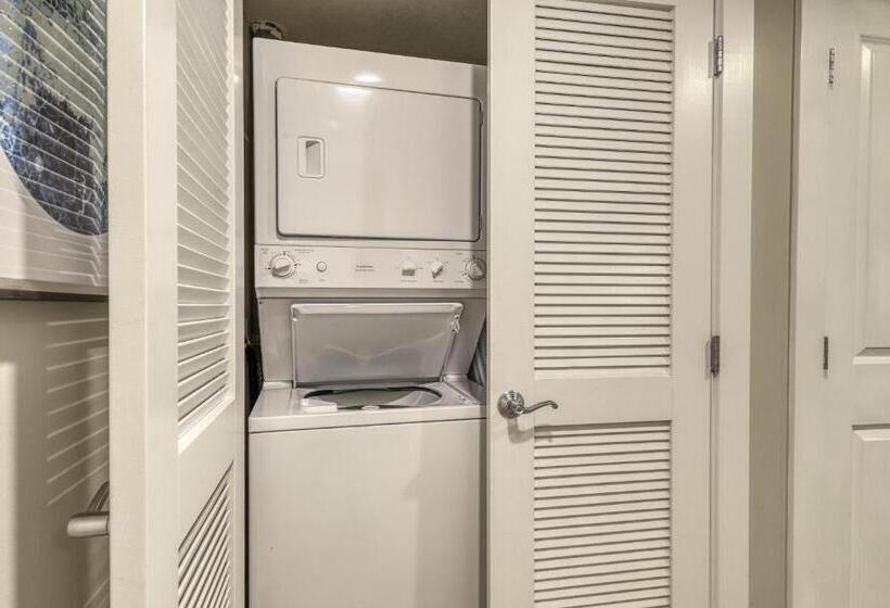 آپارتمان 2 خوابه, Grand Panama Beach Resort Tower 1 Unit 1708