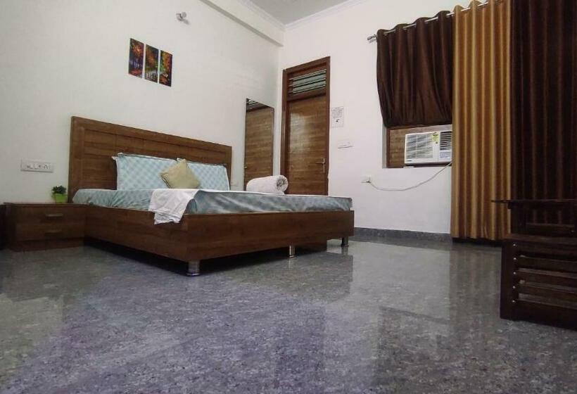 اتاق اکونومی, Taj Backpackers Hostel