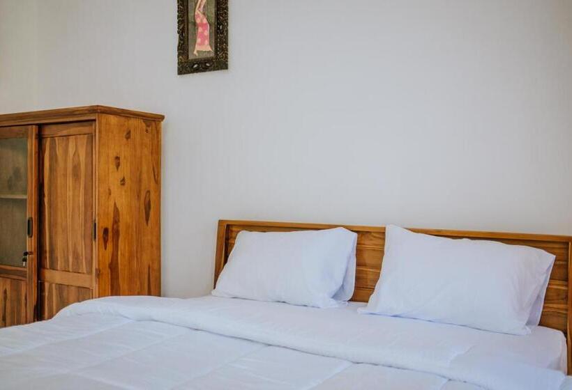 اتاق استاندارد, Brisk Homestay
