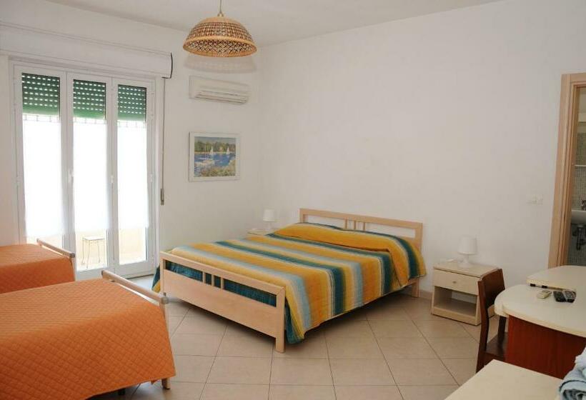 اتاق استاندارد چهار تخته, B&b Il Giardinetto Pachino