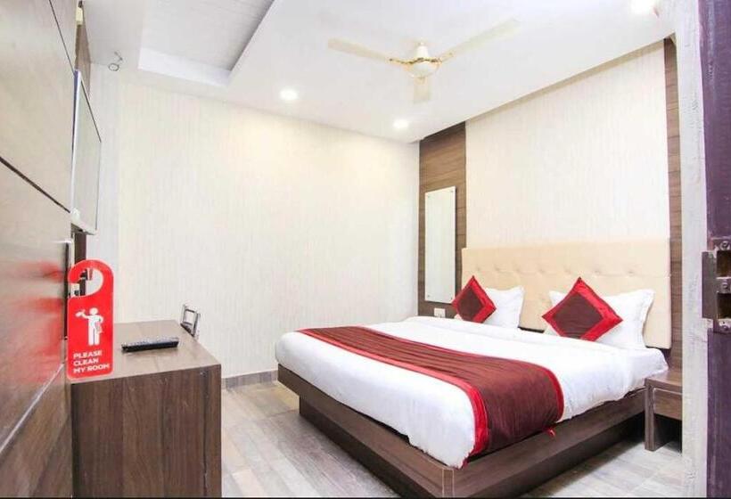 اتاق استاندارد, Collection O Hotel Pal Avadh
