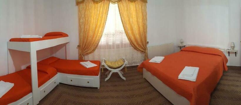 اتاق لوکس با تخت بزرگ, Zia Mia B&b