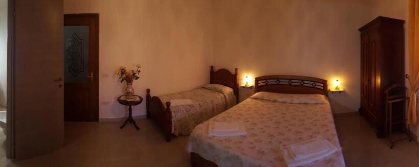 اتاق سوپریور با تخت بزرگ, Zia Mia B&b