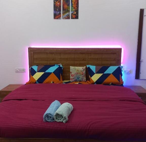 اتاق اکونومی, Taj Street Hostel