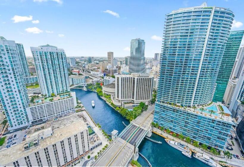 آپارتمان 1 خوابه با چشم‌انداز استخر, W Icon Brickell  Luxury 2br Highrise Corner Condo