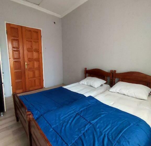 اتاق استاندارد با سرویس بهداشتی مشترک, Kobuleti Guest House