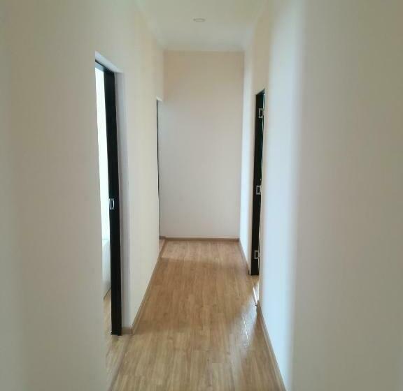 اتاق استاندارد, West House