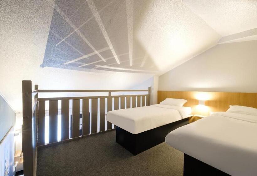 اتاق استاندارد چهار تخته, B&b Hotel Calais Coquelles Tunnel Sous La Manche