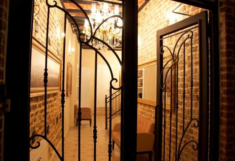 اتاق استاندارد, Art Nouveau Galata