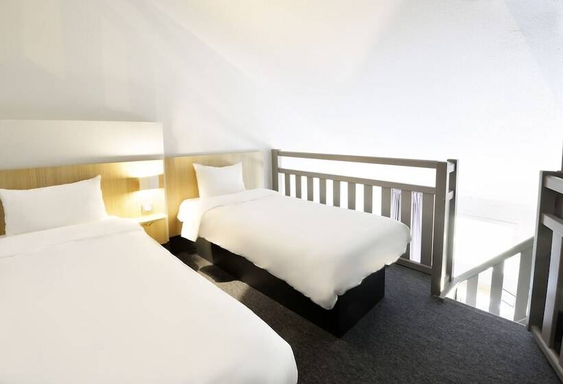 四人标准间, B&b Hotel Bourges 2