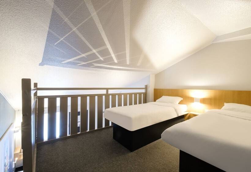 اتاق استاندارد چهار تخته, B&b Hotel Calais Coquelles Tunnel Sous La Manche